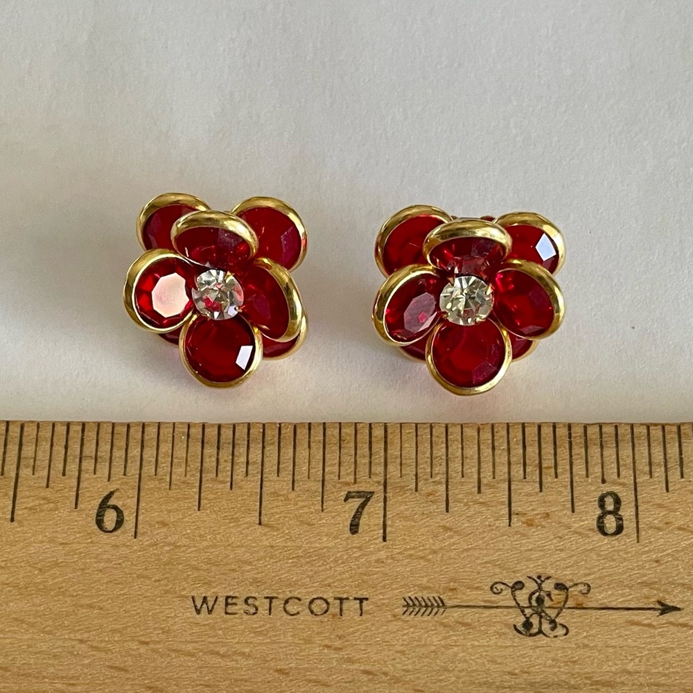 Vintage Avon Red and Clear Crystal Flower Post Earrings With Goldtone - Picture 2 of 4